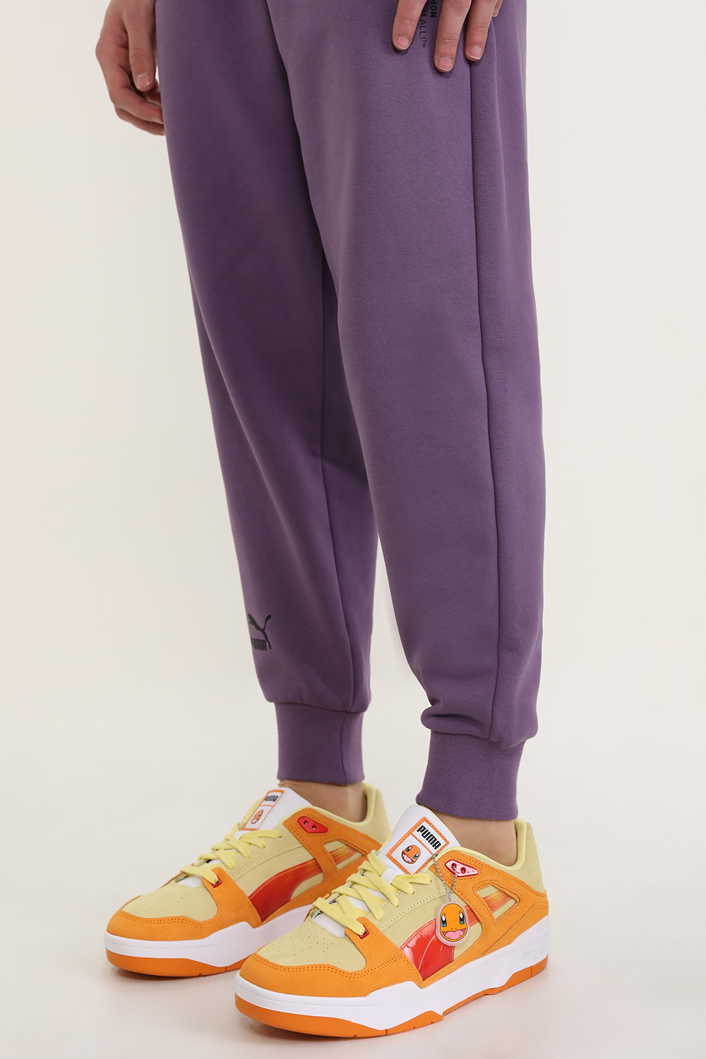 תמונת כל הלוק של פומה X פוקימון נעלי סניקרס צ'רמנדר